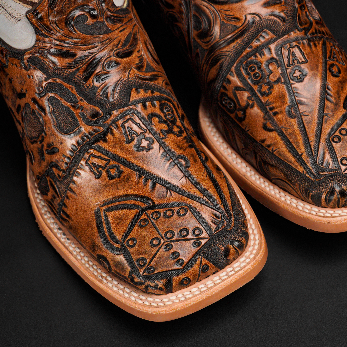“The Dead Man’s Hand” Tan Safari