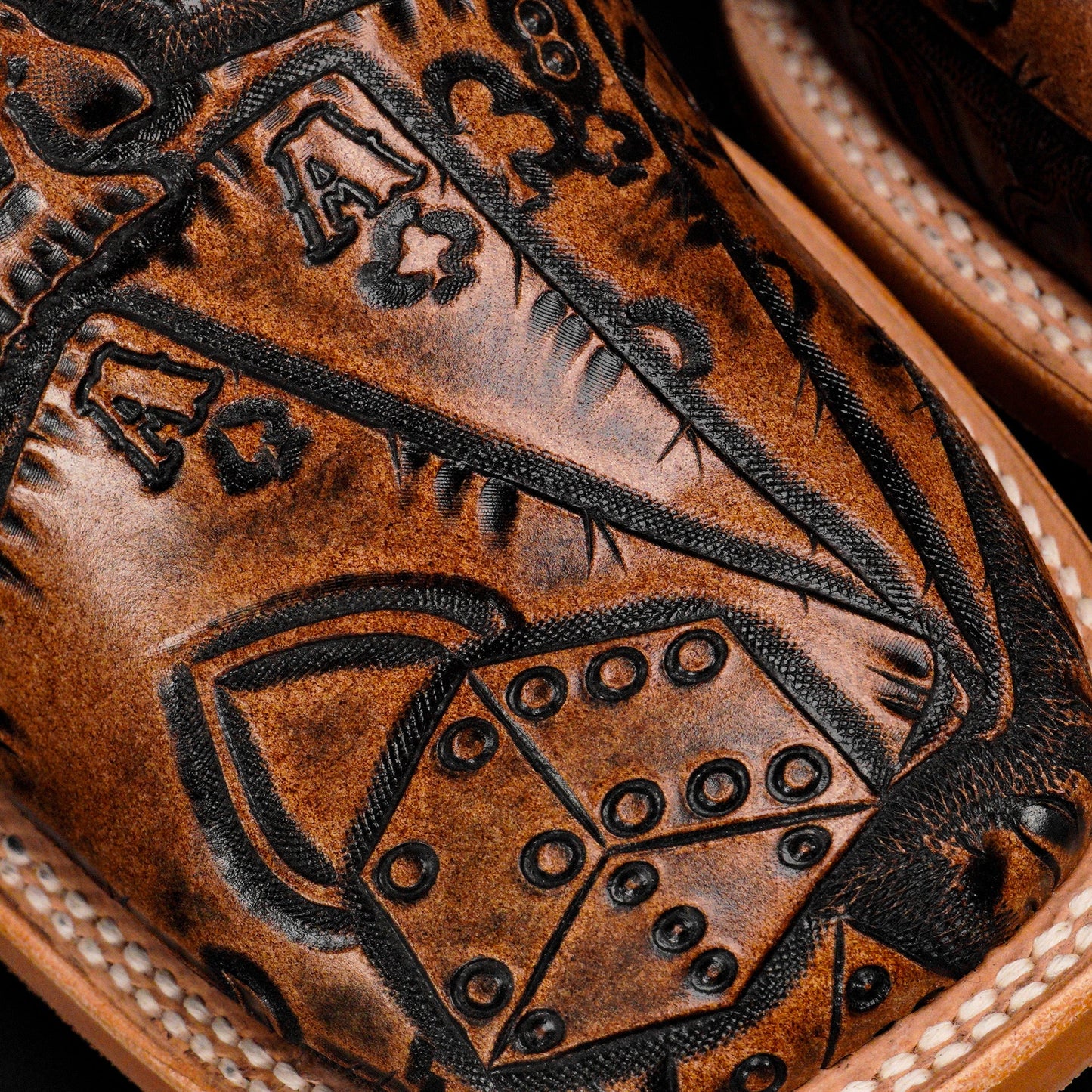 “The Dead Man’s Hand” Tan Safari