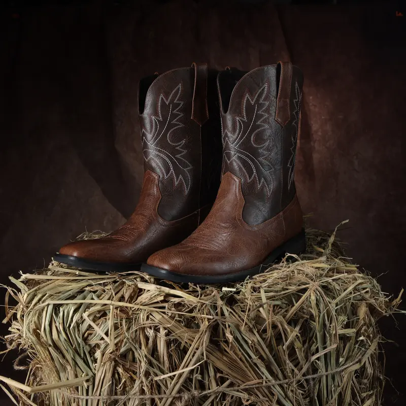 Embroidered Anti-slip Men's Cowboy Boots