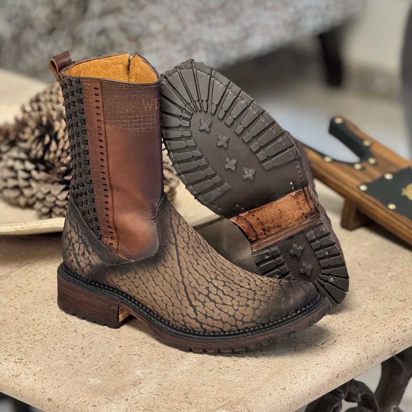 Original Bow Neck Leather Closed Boots