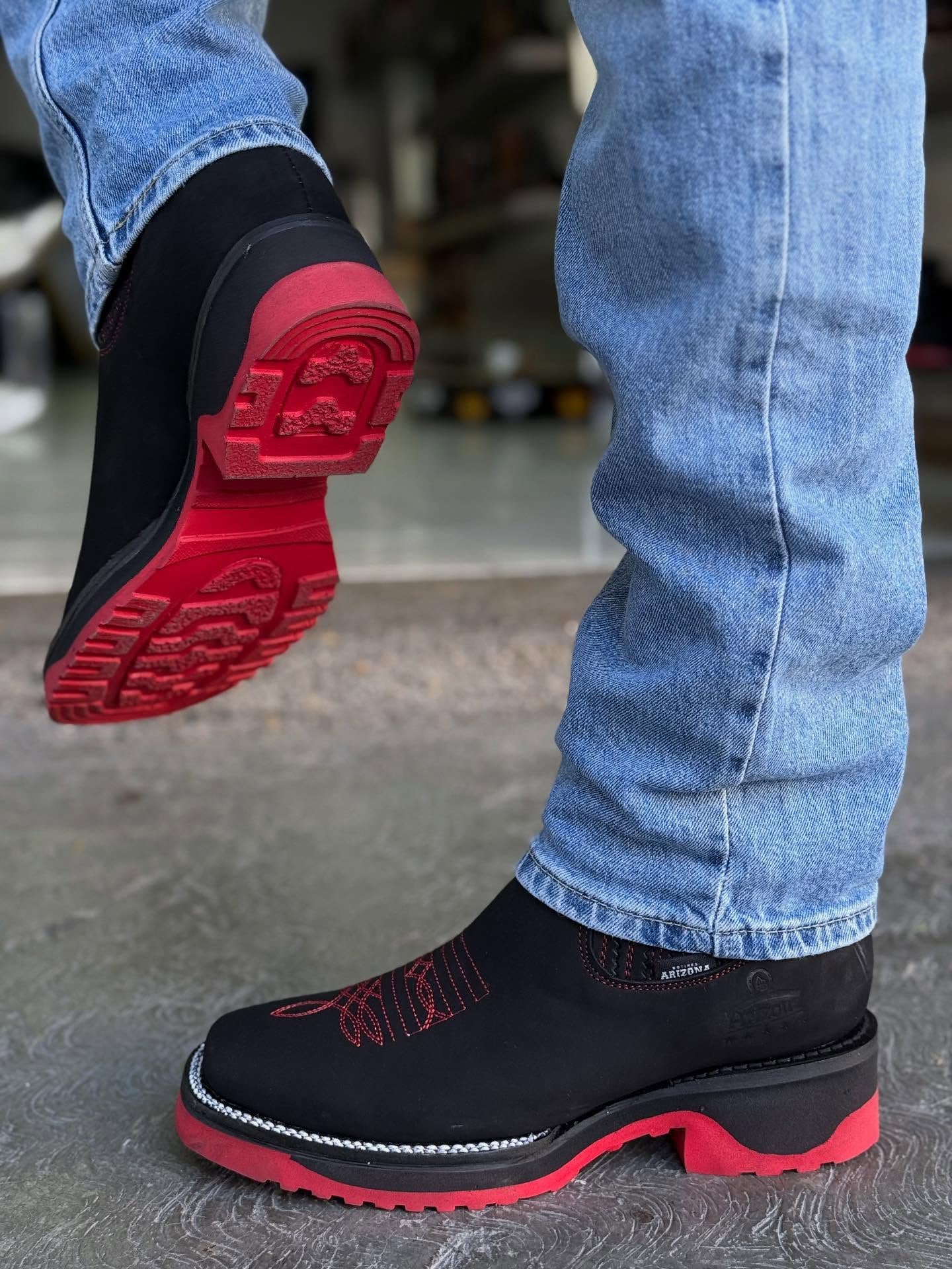 Black Nobuck Leather Botin - 3D Sole Composite Toe