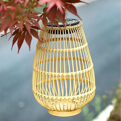 Solara™ Geflochtene Laterne