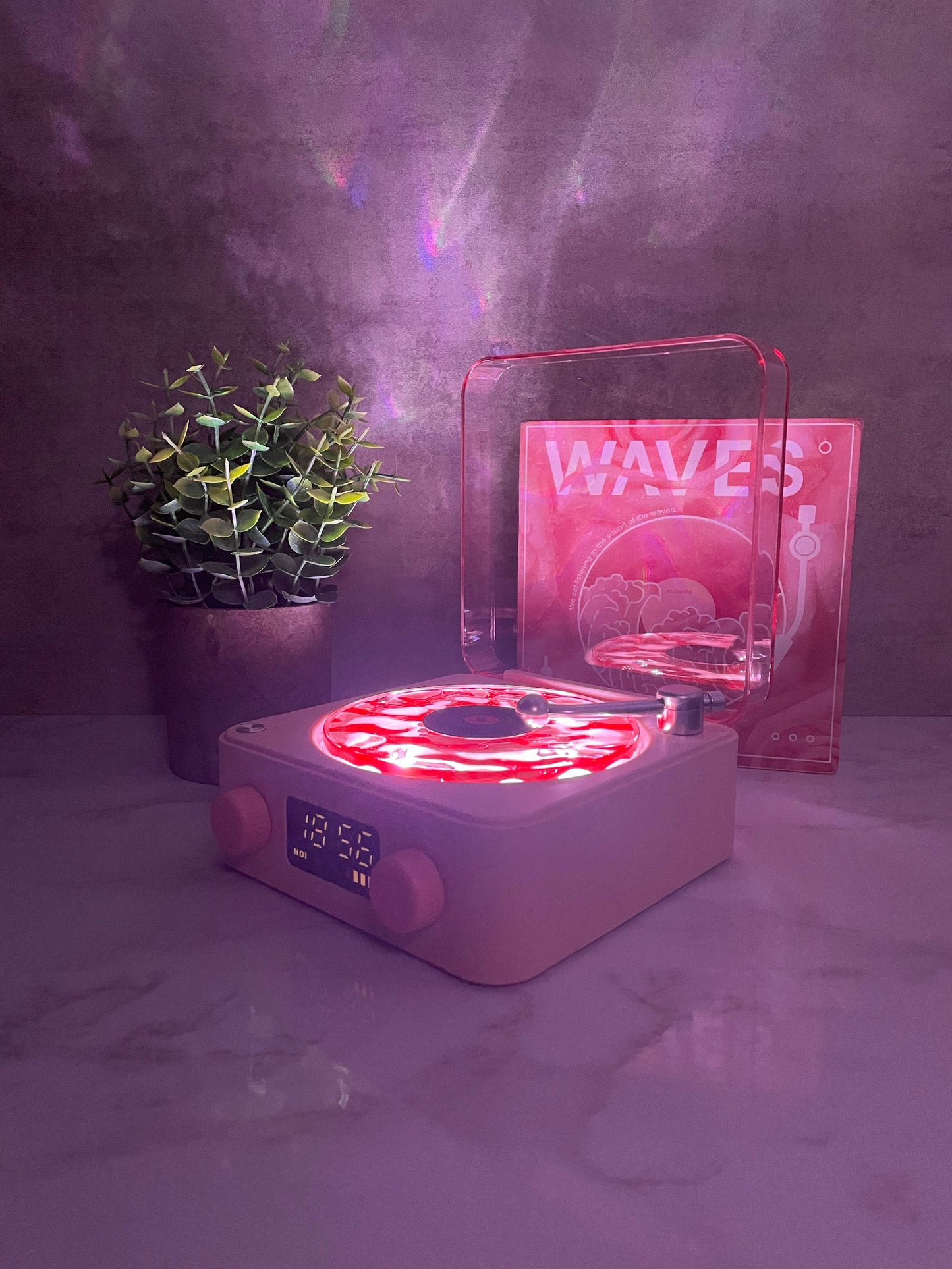 Attrendy™ Retro Wave