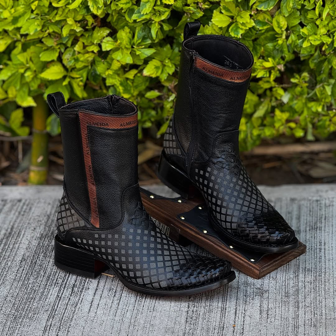 Whiskey Stride | Rivet Cristined Boots