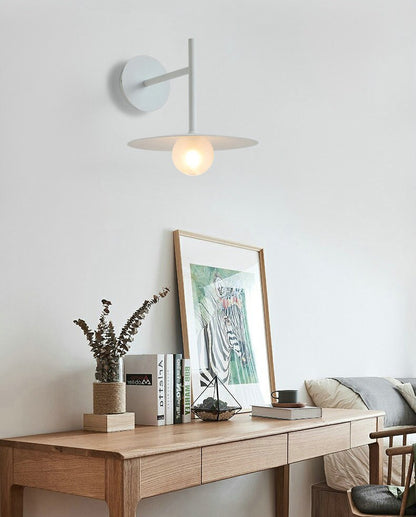 Nissa - Moderne Nachttisch-Wandleuchte