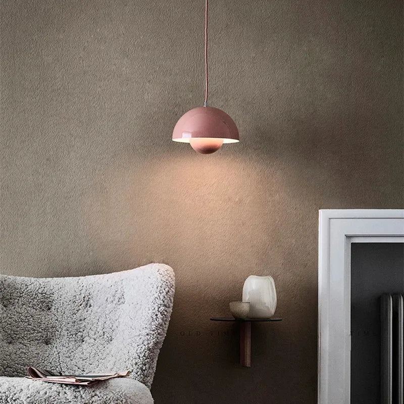 Eydis – Bauhaus Pendant Light Flowerpot