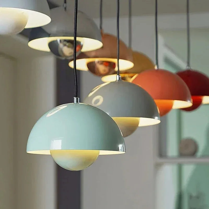 Eydis – Bauhaus Pendant Light Flowerpot