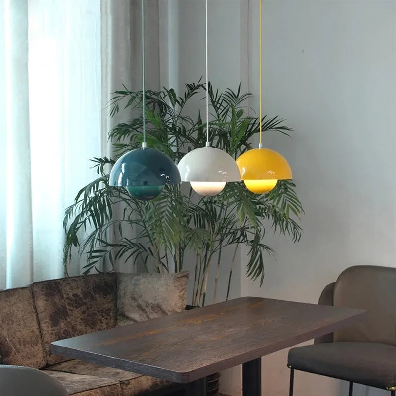 Eydis – Bauhaus Pendant Light Flowerpot