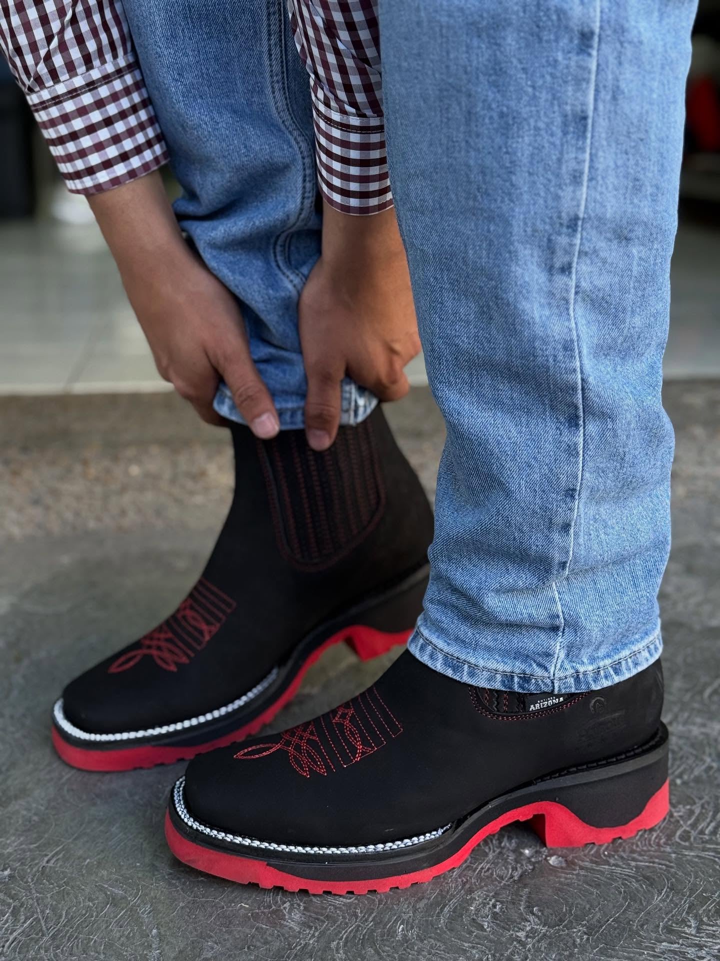 Black Nobuck Leather Botin - 3D Sole Composite Toe